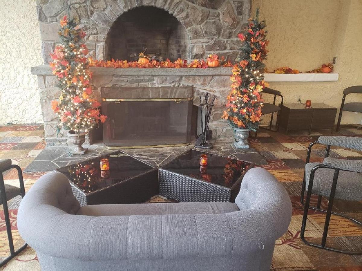 Chateau Resort & Conference Center Танерсвил Екстериор снимка