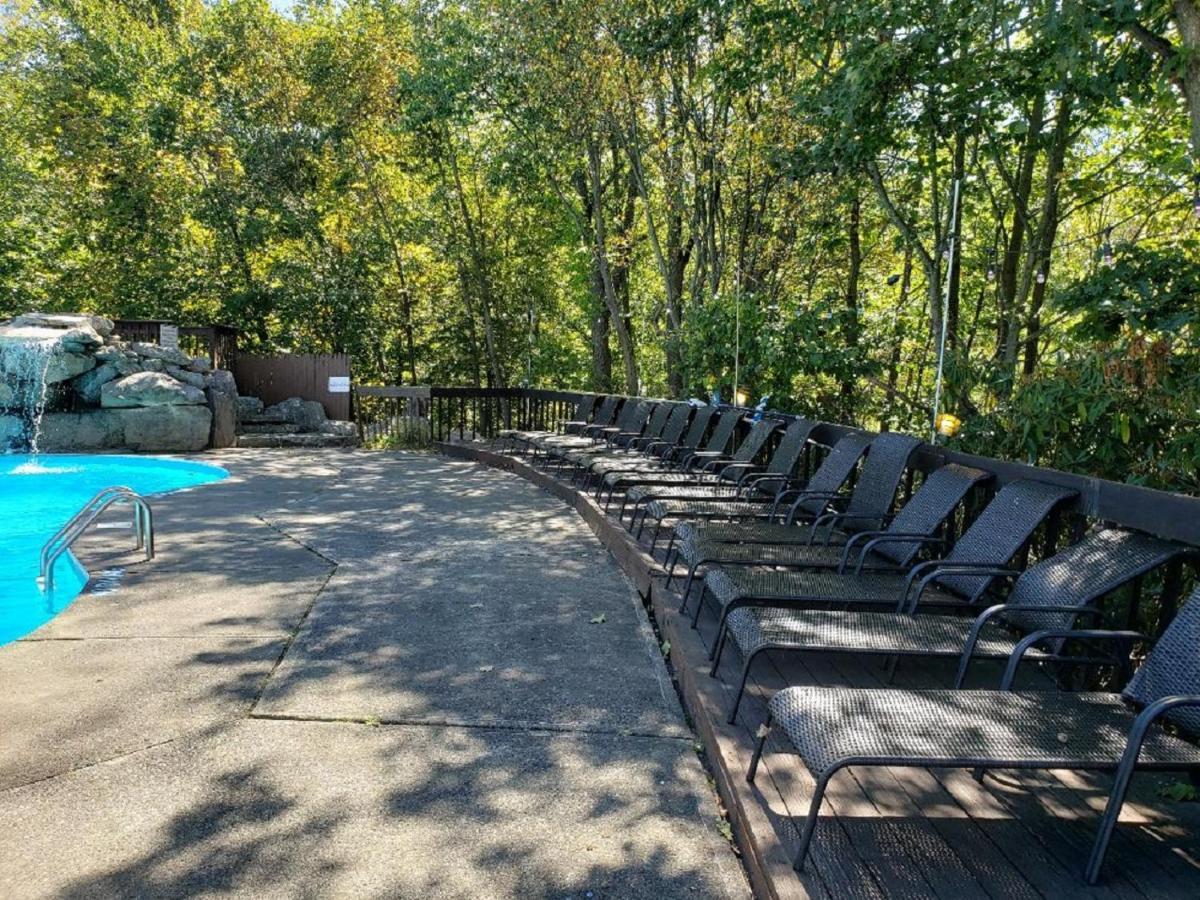 Chateau Resort & Conference Center Танерсвил Екстериор снимка